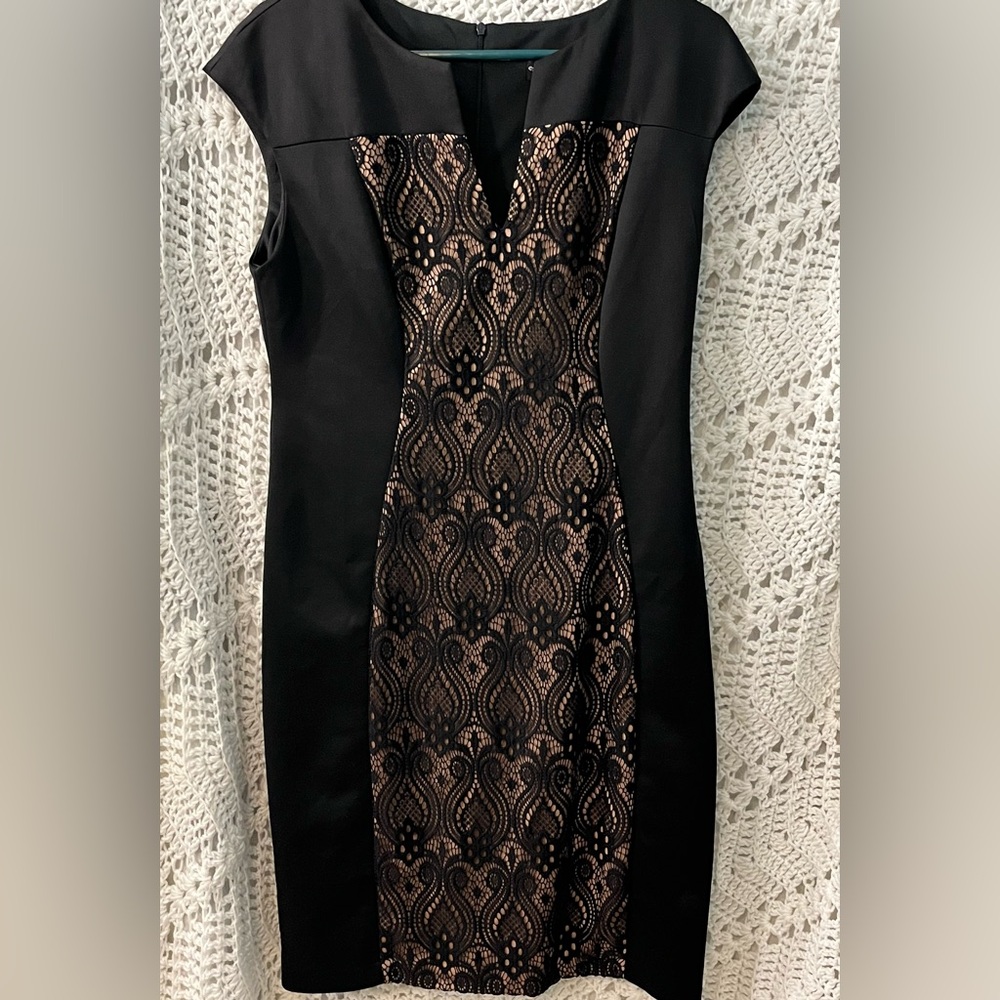 Connected Apparel very slimming dress. Size 12